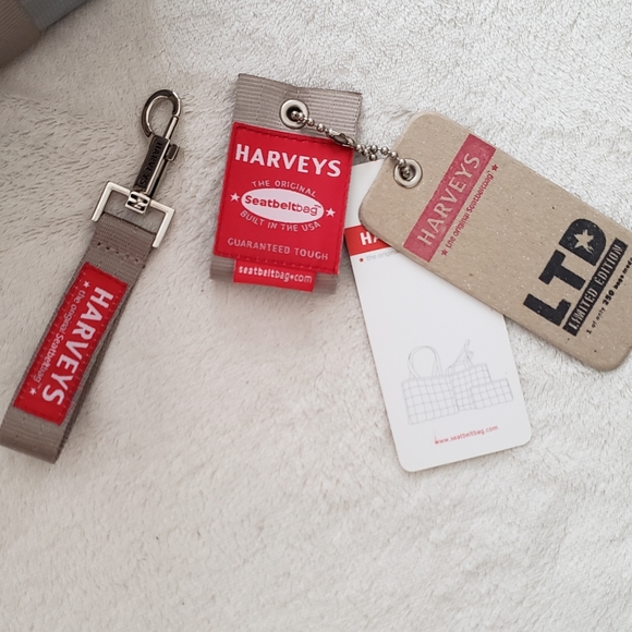 HARVEYS • Sand Dollar LTD Medium Tote - Picture 16 of 16